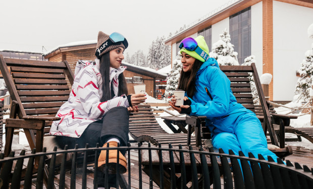 Отель Архыз подъёмник: Ski in / Ski out в 50 метрах от двери Grand Snow Resort 5*